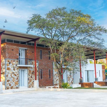 Hungili Farm & Eco Resort Maho エクステリア 写真